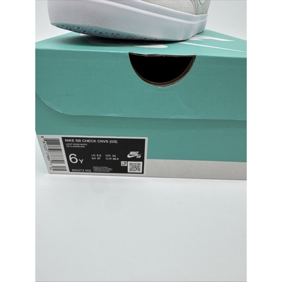 Nike SB Check Canvas Light Bone‎ White 6Y Skateboarding Shoes - Picture 2 of 9